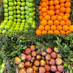 Épicerie avec des postes vacants