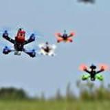 Drones de corrida, asas voadoras, modelos FPV, RC. Hobbies, comunicação.