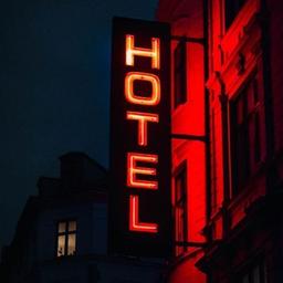 Hotel non-California