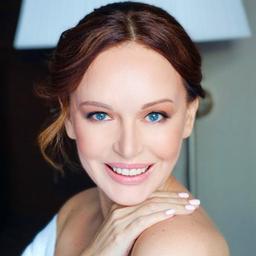 Irina Bezrukova • Theater and film actress