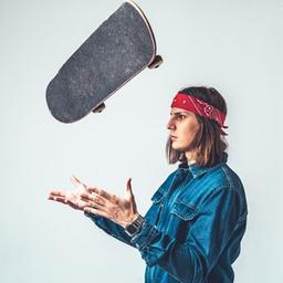 Anton Zvyagintcev - Skateboarding