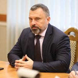 Dmitry Lotsmanov |Deputado da Duma